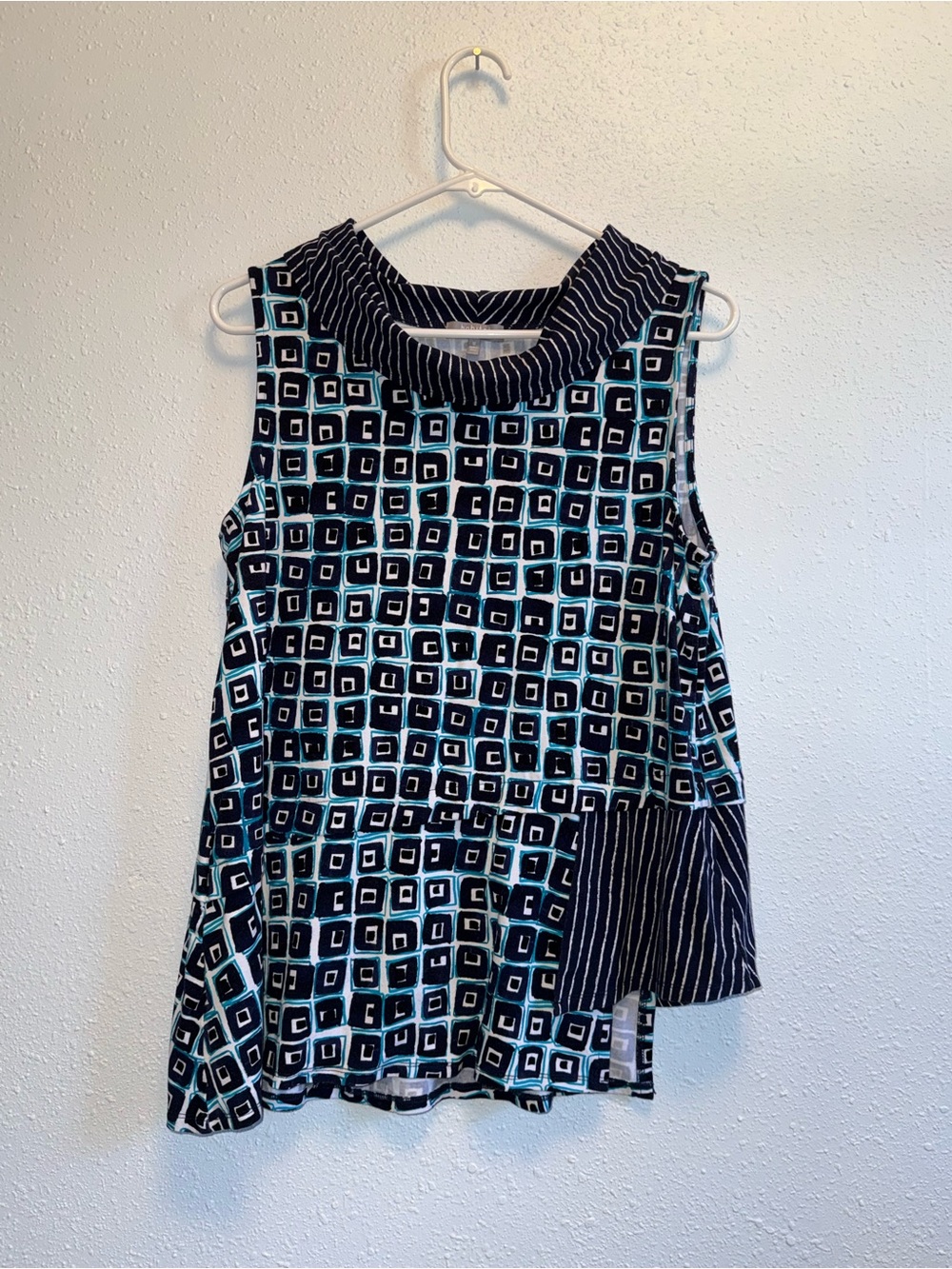 Habitat Sleeveless Geometric Camisole in Teal and Black